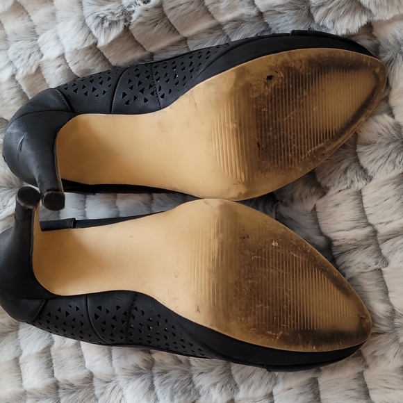 Black Heeled Shoes Michael Antonio Size 6 - Picture 3 of 7